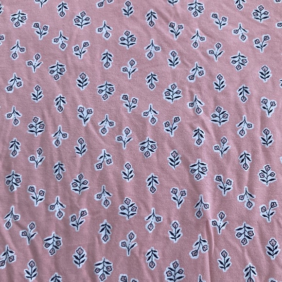 Floral short sleeve tee size M - Picture 2 of 4